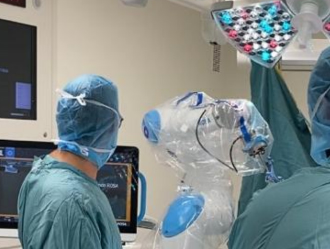 Cirurgia personalitzada de pròtesi de genoll